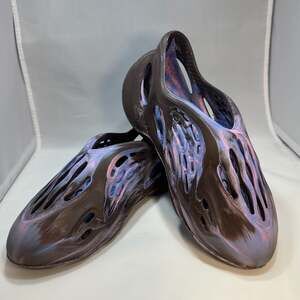 adidas Yeezy Foam RNR MX Cinder pretty good knock off